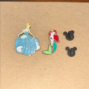 Disney Ariel and Cinderella Princess Pin Set 2008